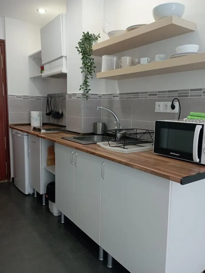 Apartamento Amplio estudio,vista mar y montaña, a pasos del centro Torremolinos